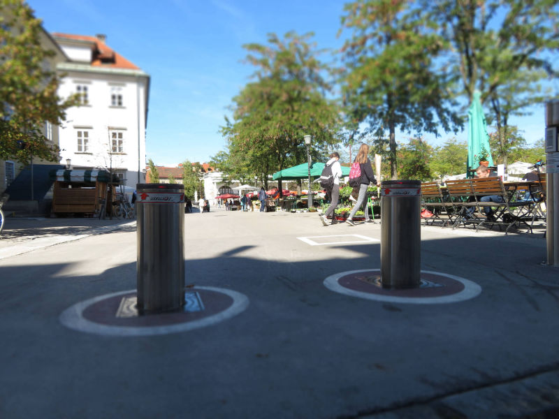 Potopni stebriček Ultimat v Ljubljani